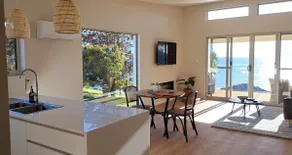 Coastal Retreat with Outdoor Bath & Ocean Views - Image 2
