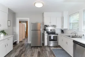 Revamped 3BR Oasis - Forest Dr - Image 3