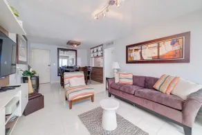 Oceanfront Luxury Escape - Image 3