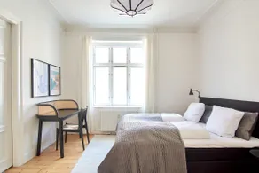 2BR Loft - Modern & Central - Image 3