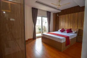 Luxury 2 BHK, Near US Ambassador Residence, 3rd F - Image 4