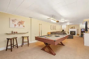 Has a gameroom! Near canyons & downtown - Image 4