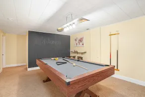 Has a gameroom! Near canyons & downtown - Image 3