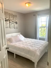 Four Bedroom Townhouse - Image 5