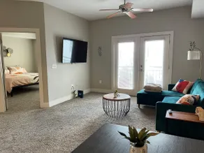 Cozy 1 BR Unit 2.5 Miles Away From Atlanta Airport - Image 2