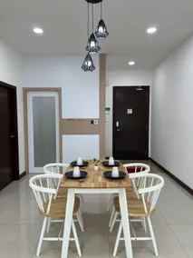Paragon Suite Homestay by Antlerzone - Image 5