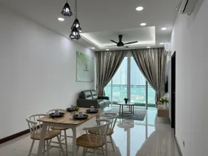 Paragon Suite Homestay by Antlerzone - Image 4