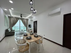 Paragon Suite Homestay by Antlerzone - Image 2