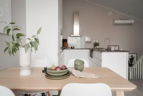ARCTIC HOMES - Unique Town House - Image 3