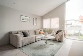ARCTIC HOMES - Unique Town House - Image 2