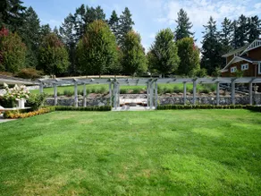 Beautiful Country home on a shared 4 acre parcel - Image 3
