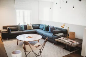 Luxurious Loft Style Apartment at The Mill - Image 4