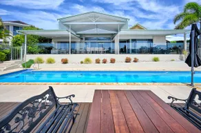 Sunshine Coast Dream Getaway - Image 5