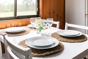 Hunter Hideaway Cottage Merlot - Image 5