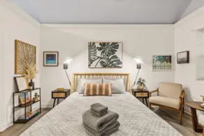 Blue Heron Cottage Downtown - Pet Friendly - Image 4