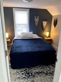Superb Spot- 906 Upper Flat, Updated & Downtown - Image 5