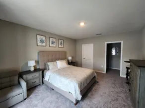 Private Exterior Entrance Suite in Palm Bay - Image 3