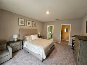 Private Exterior Entrance Suite in Palm Bay - Image 2