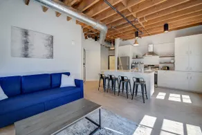 1 bed | Sleeper Sofa | 5 Min to Motorcycle Classic - Image 2