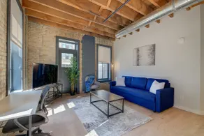 1 bed | Sleeper Sofa | 5 Min to Motorcycle Classic - Image 3
