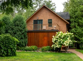 Beach Front Hideaway - Image 4