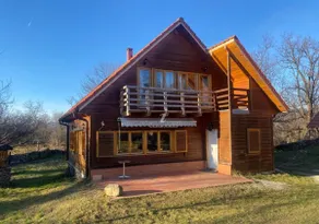 Rustic and Cozy Chalet Ideal for Relaxation - Image 2