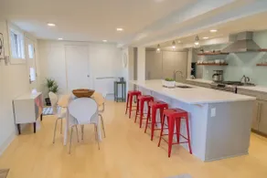 Modern Apt | Close to Everything - Image 2
