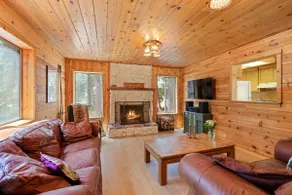 The Wildwood: Tahoe National Forest Cabin - Image 3