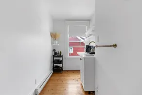 Studio 6 ~ 1 BDRM w/ Private Bath & Balcony - Image 5