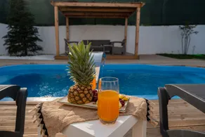 Sheltered Private Pool, Jacuzzi, View Villa Porthos - Image 4