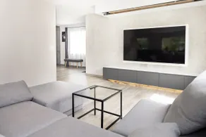 Entire modern house with outdoor swimming pool! - Image 4