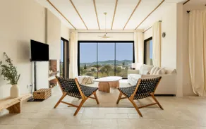Panoramic views and pool in Villa del Alba - Image 2