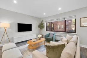 Spacious and Newly Renovated 1BR Next to the Beach - Image 3