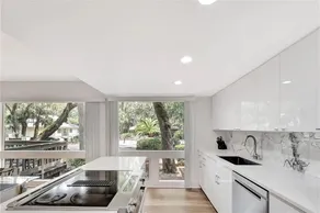 Dream Coastal Retreat - Image 4