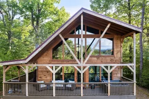 Luxe Cabin, Sauna, Easy drive! Mt. Views - Image 2