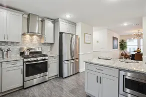 The Lions Den | Luxury 3-Bedroom Oasis + Patio - Image 4