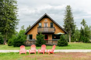 Chalets by the lake & mini-golf. - Image 3
