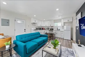 7min to Disney! Quiet, Hip 1BR - Image 2