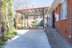 Large family home - Image 5