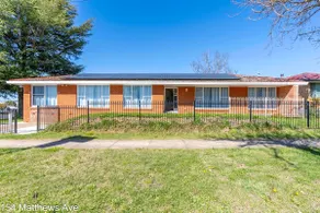 Large family home - Image 2