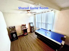 Cozy Tower Hideaway - Image 4