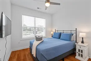 Charming Duplex Retreat in Old Town Manchester VA - Image 5