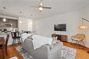 Charming Duplex Retreat in Old Town Manchester VA - Image 3