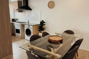 Perfect Large Multi Family Accommodation - Image 2