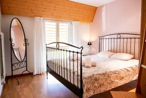 A rural house facing the Alps - Image 3