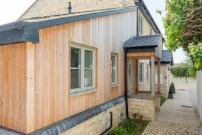 1 Harpers Yard - boutique Cotswold holiday home - Image 3