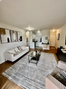 Exquisitely furnished 1br apartment awaits 110 - Image 5