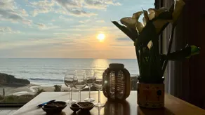 Beachfront vacation home with 100% sea view - Image 4