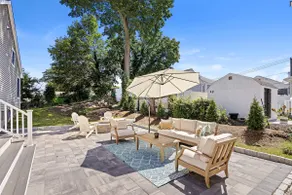 The Salty Porch - Image 4