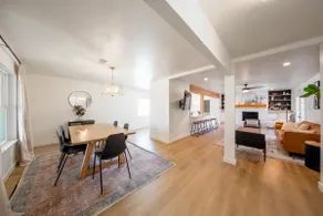 LUX ~Richardson 3 bedroom Home~ Pet Friendly - Image 3